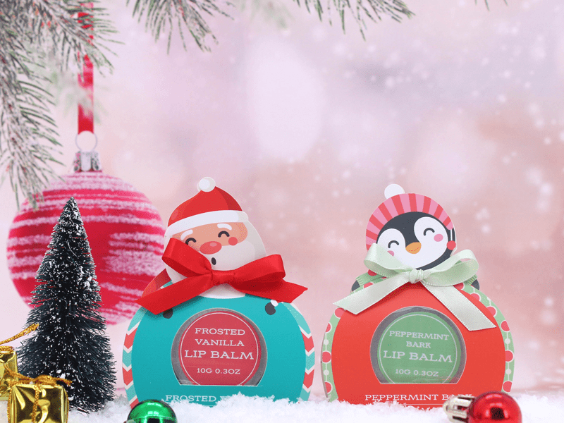 Enthüllen Sie den Zauber der Jahreszeit mit unserem weihnachtlichen Lippenbalsam-Set von The Source
